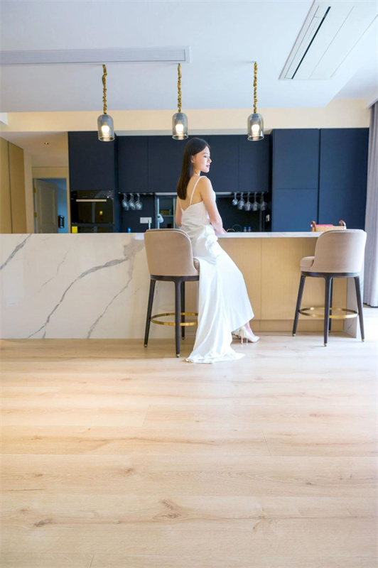 Room Tour|一線臨湖庭院，高階生活的藝術(shù)想象 image7